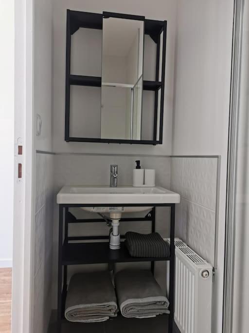 Maison Cosy Entre Paris Rouen Et Deauville Pont-de-lʼArche 외부 사진